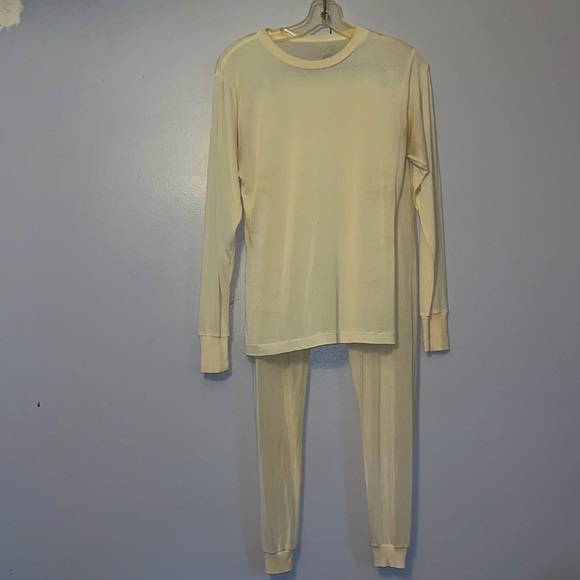 100% Genuine Silk Machine Washable Cream Long Sleeve Two Piece Pajama Set - Picture 16 of 16